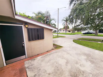 701 SW 68th Terrace, Pembroke Pines, FL 33023 Pembroke Pines FL