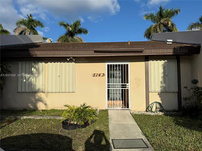 5143 SW 140th Pl 5143 #5143 Miami FL