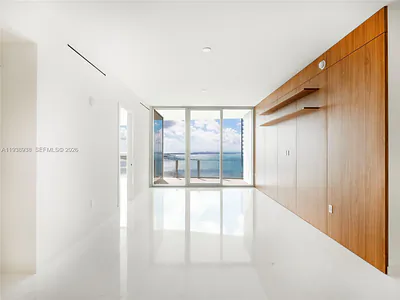 300 Biscayne Boulevard Way 4305W #4305W Miami FL