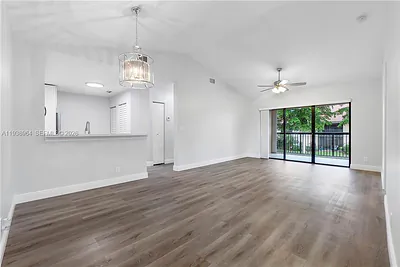 5861 Riverside Dr 205A2 #205A2 Coral Springs FL