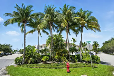 1900 NE 46th Street A6, Fort Lauderdale, FL 33308 #A6 Fort Lauderdale FL