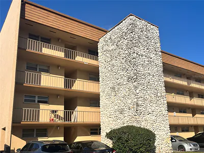 5820 N CHURCH AVENUE 131 #131 Tampa FL