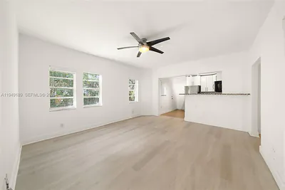 3262 Elizabeth St 2 #2 Miami FL