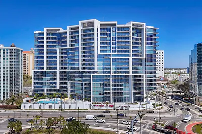 1155 N GULFSTREAM AVENUE 404 #404 Sarasota FL