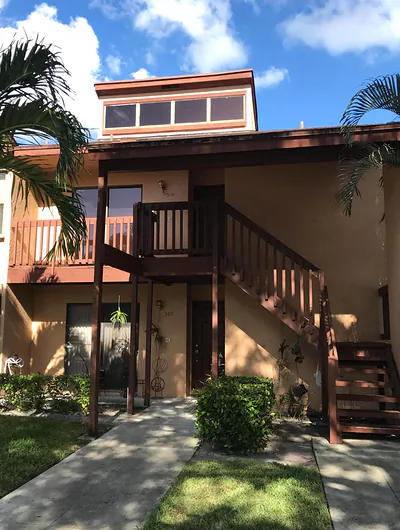510 Lakeview Drive E, Royal Palm Beach, FL 33411 Royal Palm Beach FL