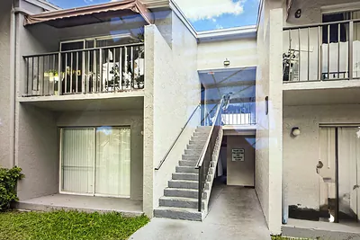 1140 Lake Victoria Drive M, West Palm Beach, FL 33411 #M West Palm Beach FL