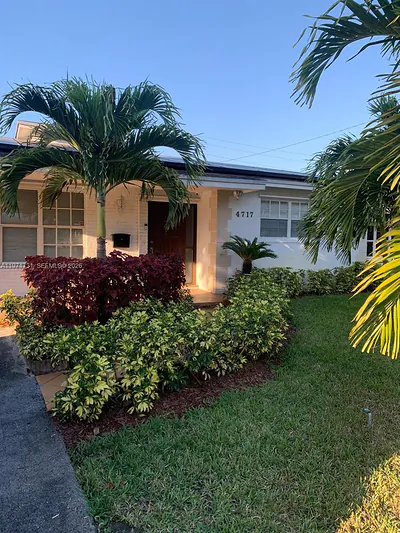 4717 Washington St Hollywood FL