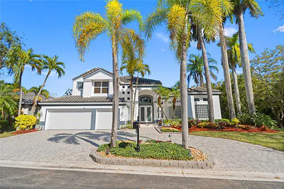 1113 SW 156th Ter Pembroke Pines FL