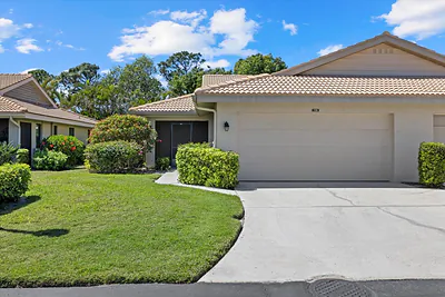7205 WOOD CREEK DRIVE 16 #16 Sarasota FL