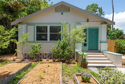 2451 2ND AVENUE N St Petersburg FL