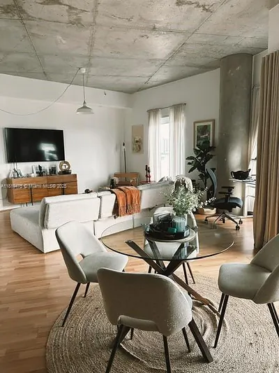 10 SW South River Dr 1606 #1606 Miami FL