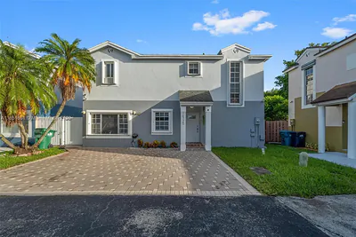 14725 SW 90th Ter Miami FL
