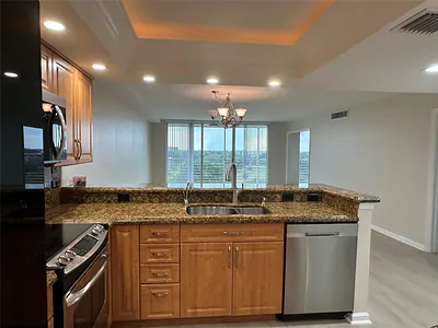 3510 Oaks Way 801, Pompano Beach, FL 33069 #801 Pompano Beach FL