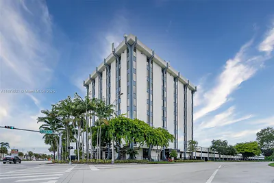 12550 Biscayne Blvd 505 #505 North Miami FL