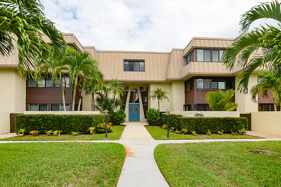 1800 SE Saint Lucie Boulevard 9-305, Stuart, FL 34996 #9-305 Stuart FL