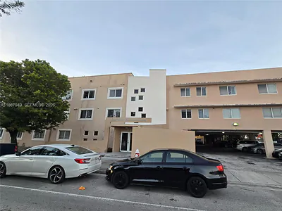 55 E 4th St 302 #302 Hialeah FL