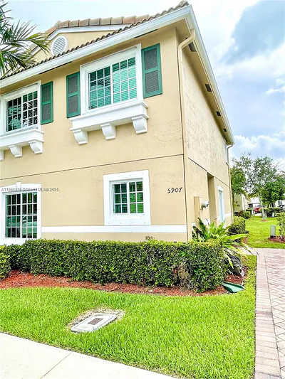 5907 London Ln 5907 #5907 Tamarac FL