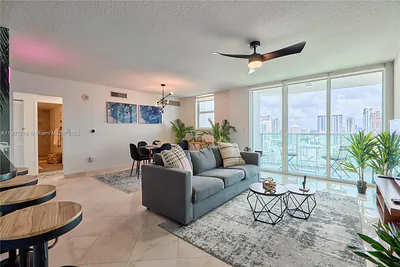 31 SE 5th St 3201 #3201 Miami FL