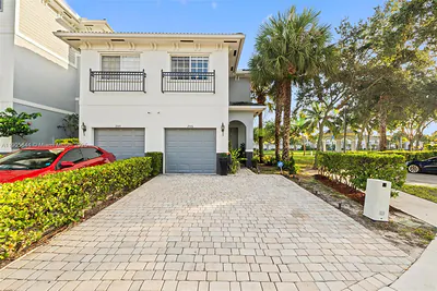 3546 NW 14th Ct Lauderhill FL