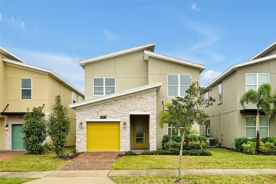 1085 LEADER STREET Davenport FL