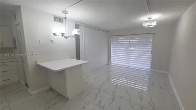 5201 NW 7th St 106 #106 Miami FL