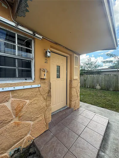 733 NW 4th St 2 #2 Hallandale Beach FL