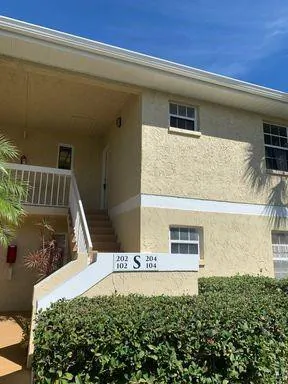 1560 SE Royal Green Circle S 204, Port St. Lucie, FL 34952 #S 204 Port St Lucie FL