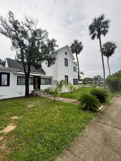 603 E ORANGE AVENUE #C Eustis FL