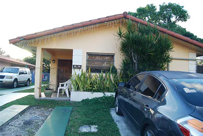 950 SW 13th Ct Miami FL