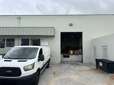 7811 NW 72nd Ave 7811 #7811 Medley FL