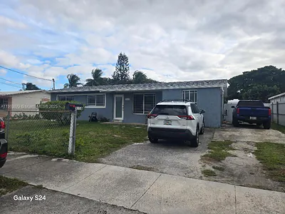 5110 NW 178th Ter Miami Gardens FL