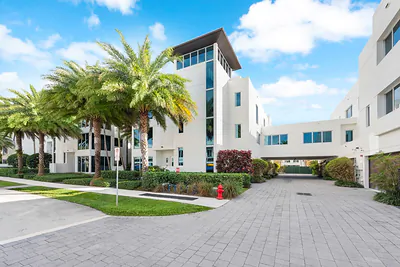 246 Shore Court, Lauderdale-By-The-Sea, FL 33308 Fort Lauderdale FL