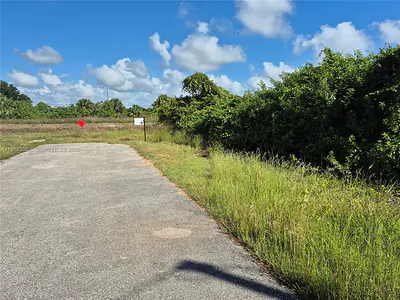 1505 S sally ave Lehigh Acres FL
