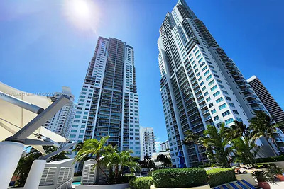 253 NE 2nd St 318 #318 Miami FL