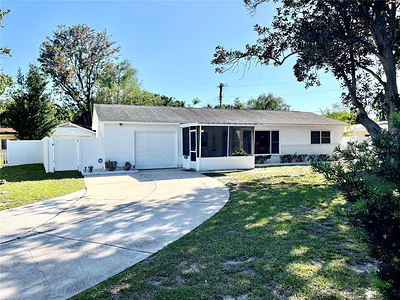 7598 14TH STREET N St Petersburg FL