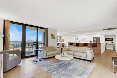 5420 N Ocean Drive 506, Singer Island, FL 33404 #506 Singer Island FL