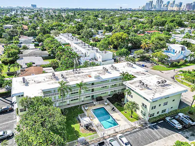 1900 NE 8th Ct 302 #302 Fort Lauderdale FL