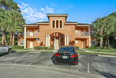 8020 Carnoustie Place 3921, Port St. Lucie, FL 34986 #3921 Port St Lucie FL