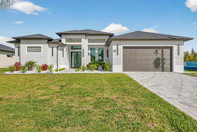 1129 SW 24th St Cape Coral FL