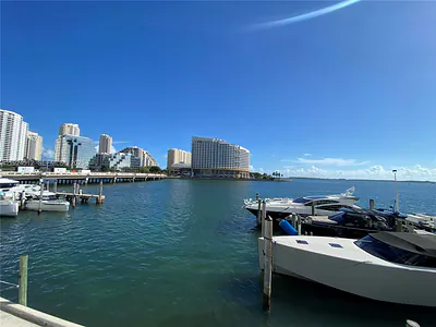 825 Brickell Bay Dr 343 #343 Miami FL