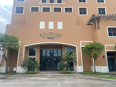 4242 NW 2nd St 1614 #1614 Miami FL