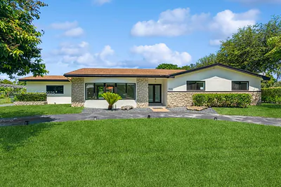 7001 SW 126th St Pinecrest FL