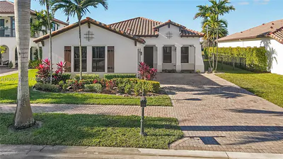 3712 NW 82nd Dr Cooper City FL