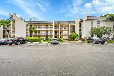 8415 Forest Hills Drive 305, Coral Springs, FL 33065 #305 Coral Springs FL