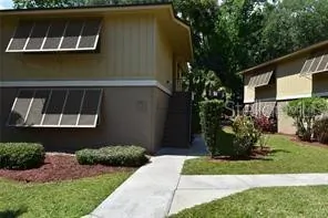 120 HIBISCUS WOODS COURT 7B #7B Deltona FL