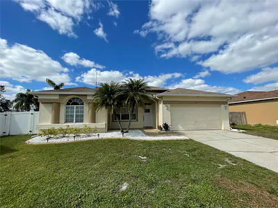 1333 FLAXWOOD AVENUE Brandon FL