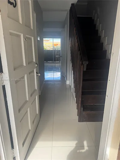1550 W 7th Ct 23 #23 Hialeah FL