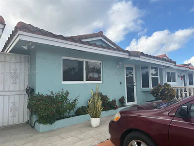 11432 NW 87th Pl Hialeah Gardens FL
