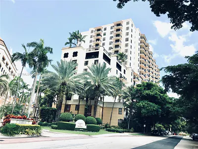 888 S Douglas Rd PH04 #PH04 Coral Gables FL