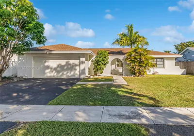 14065 SW 48th Ter Miami FL